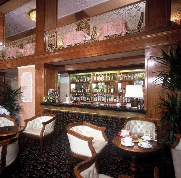 Hotel Regina Olga Lake Como エクステリア 写真
